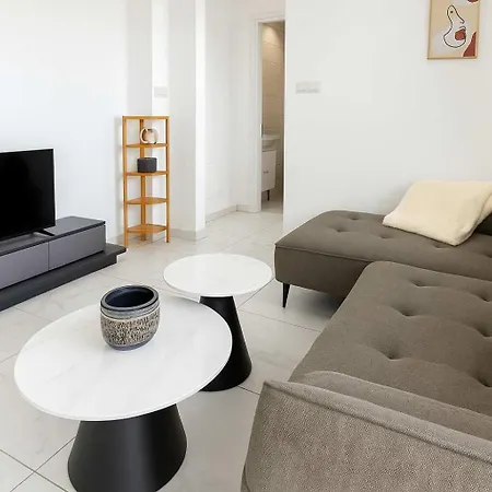 Lejlighed Bright Stylish Flat With Balcony & Shared Pool Scala